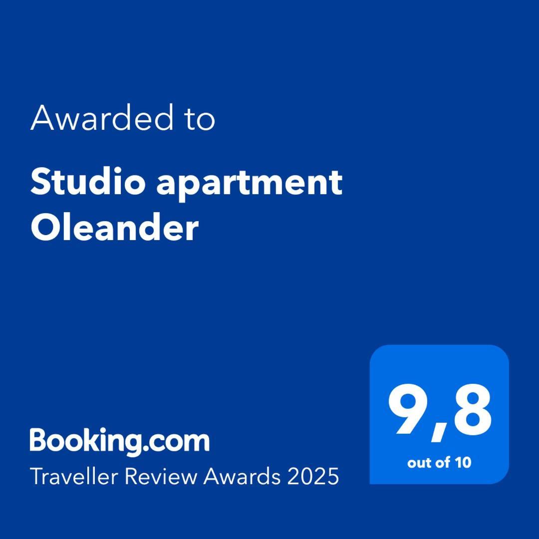 Studio Apartment Oleander Split Buitenkant foto